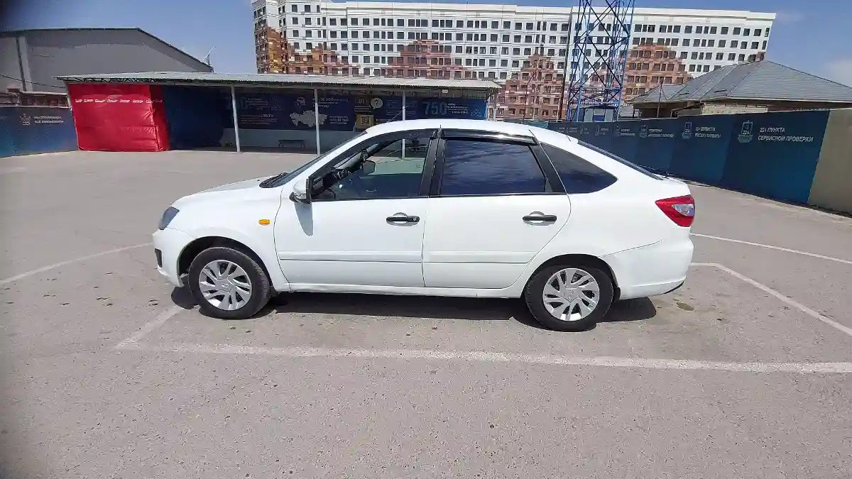 LADA (ВАЗ) Granta 2015 года за 2 900 000 тг. в Шымкент