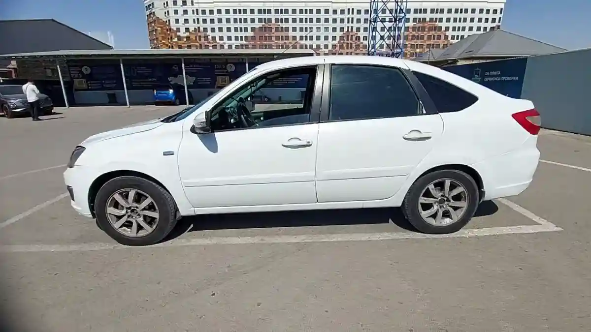 LADA (ВАЗ) Granta 2015 года за 2 300 000 тг. в Шымкент