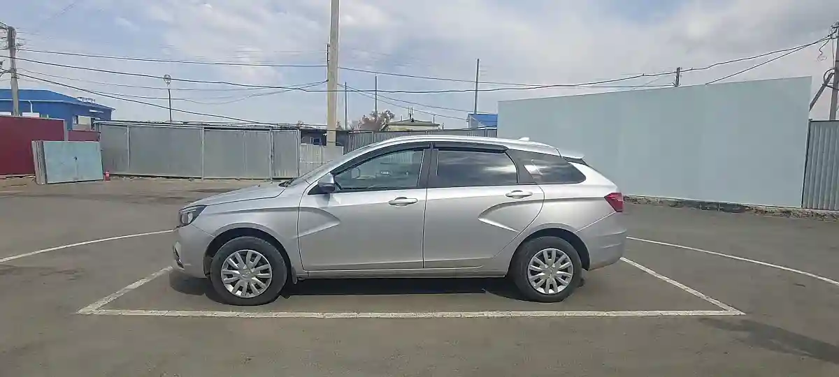 LADA (ВАЗ) Vesta 2021 года за 7 000 000 тг. в Атырау