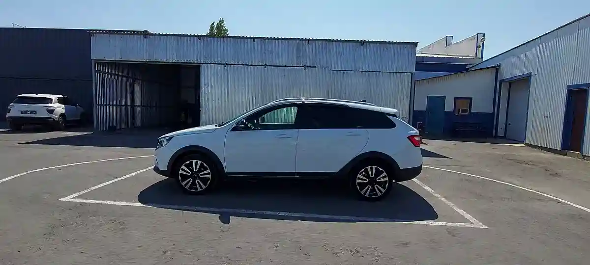 LADA (ВАЗ) Vesta 2021 года за 8 100 000 тг. в Атырау