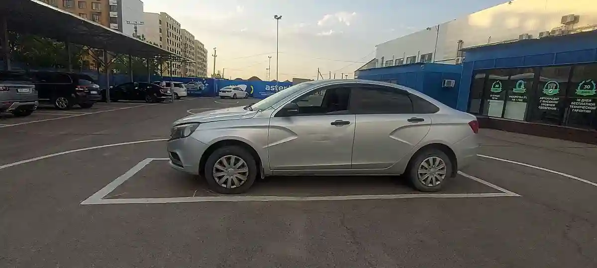 LADA (ВАЗ) Vesta 2015 года за 3 600 000 тг. в Алматы