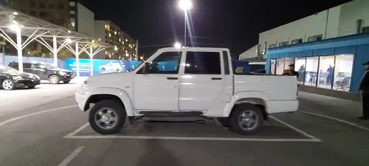 УАЗ Pickup 2014 года за 3 000 000 тг. в Алматы