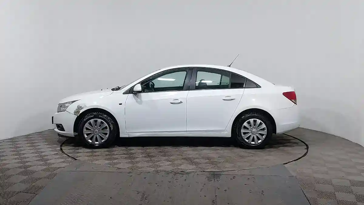 Chevrolet Cruze 2011 года за 2 990 000 тг. в Астана