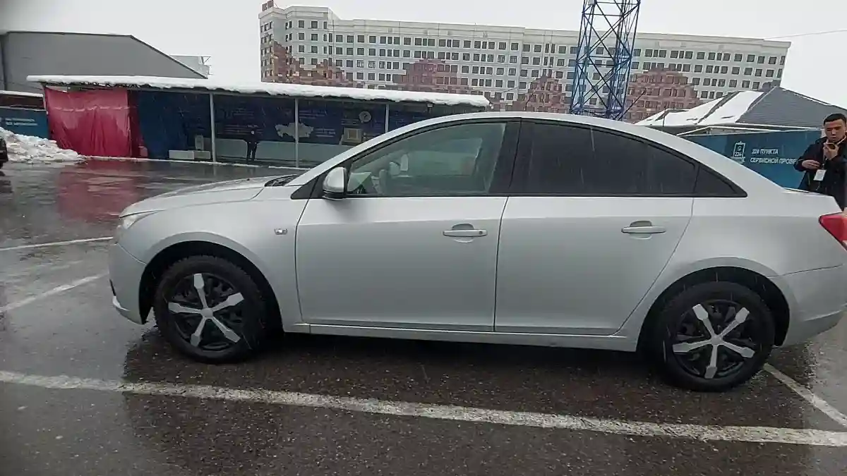 Chevrolet Cruze 2011 года за 3 500 000 тг. в Шымкент