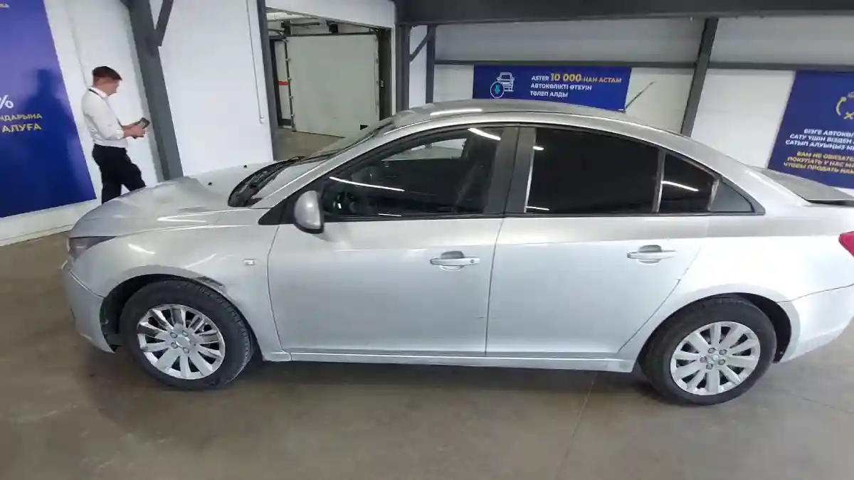 Chevrolet Cruze 2010 года за 2 500 000 тг. в Астана