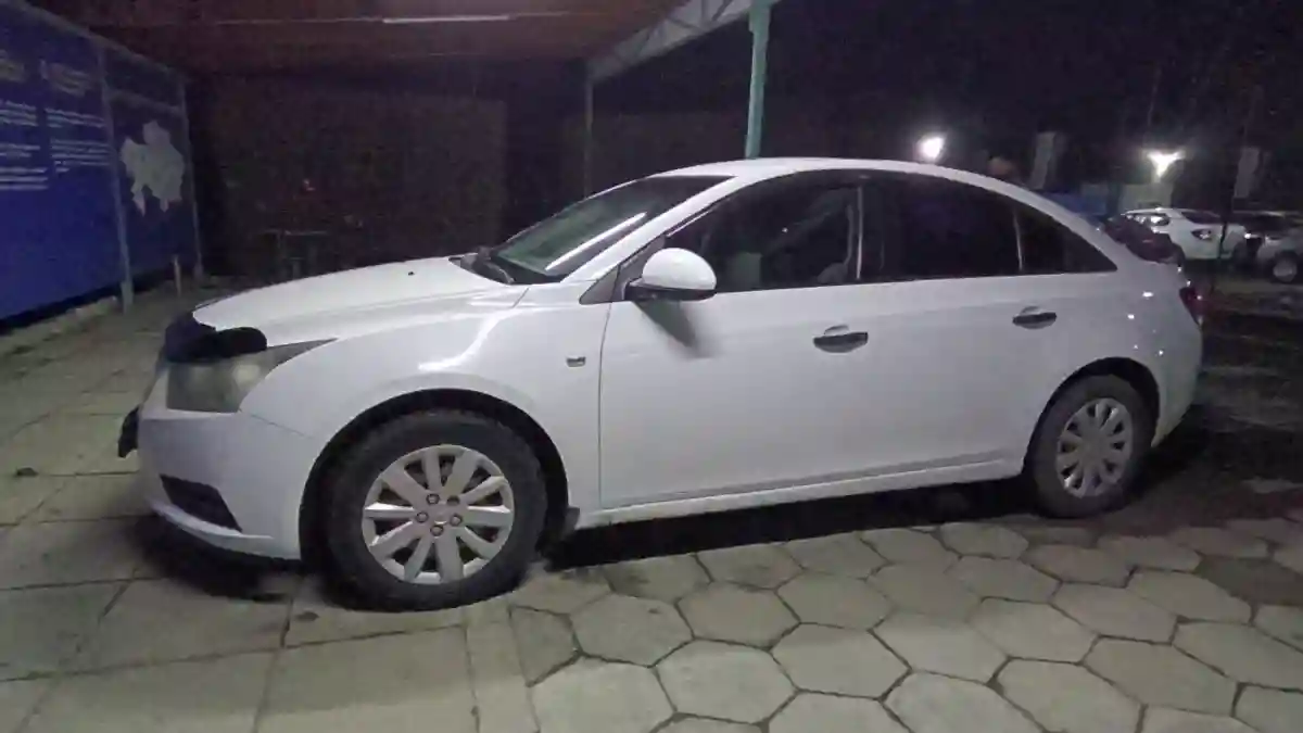 Chevrolet Cruze 2011 года за 2 590 000 тг. в Талдыкорган