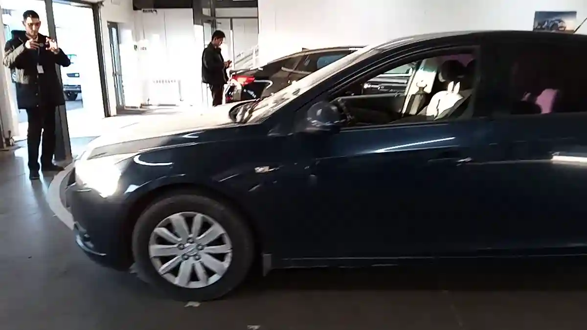 Chevrolet Cruze 2011 года за 3 000 000 тг. в Астана