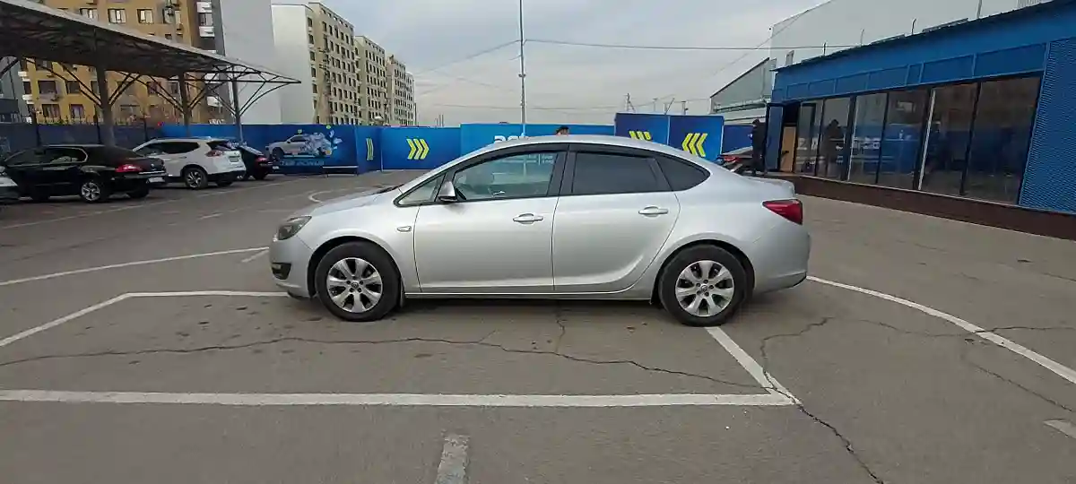 Opel Astra 2014 года за 7 000 000 тг. в Алматы