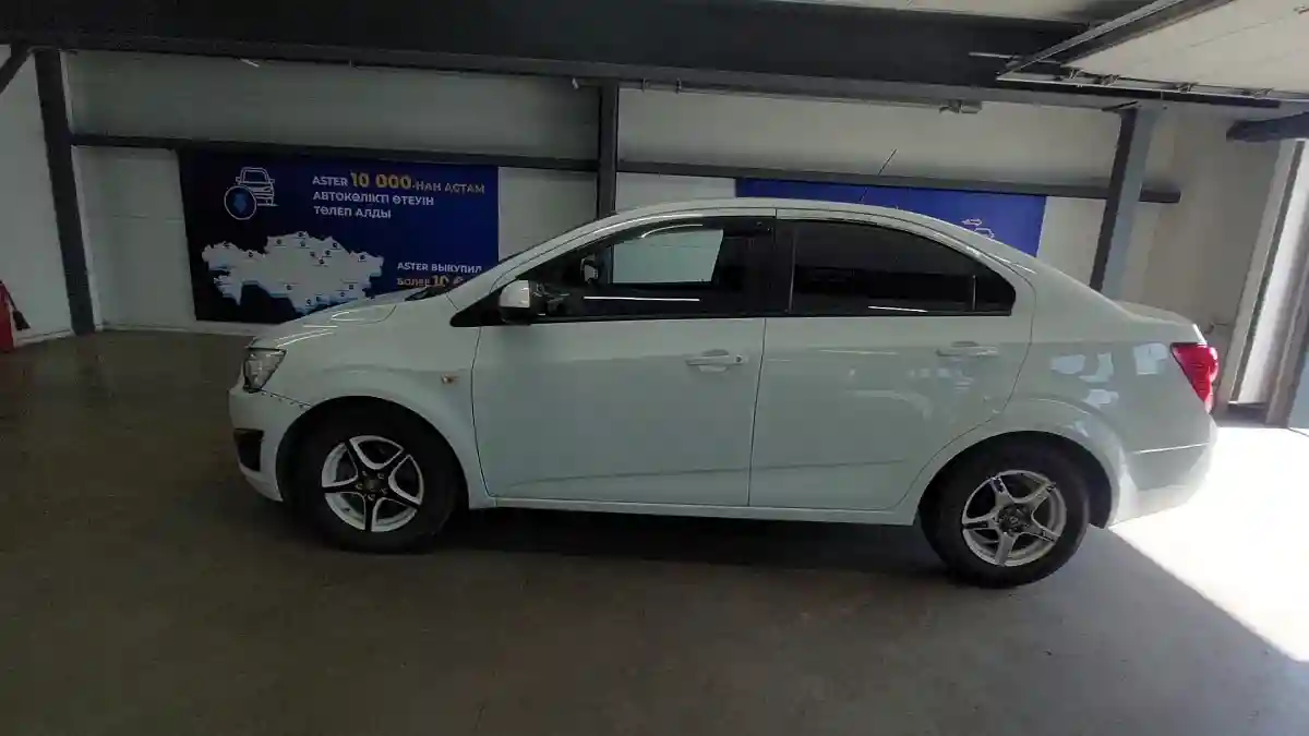 Chevrolet Aveo 2014 года за 3 300 000 тг. в Астана