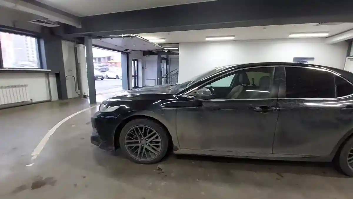 Toyota Camry 2021 года за 15 000 000 тг. в Астана