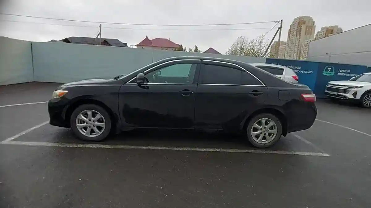 Toyota Camry 2010 года за 7 190 000 тг. в Шымкент