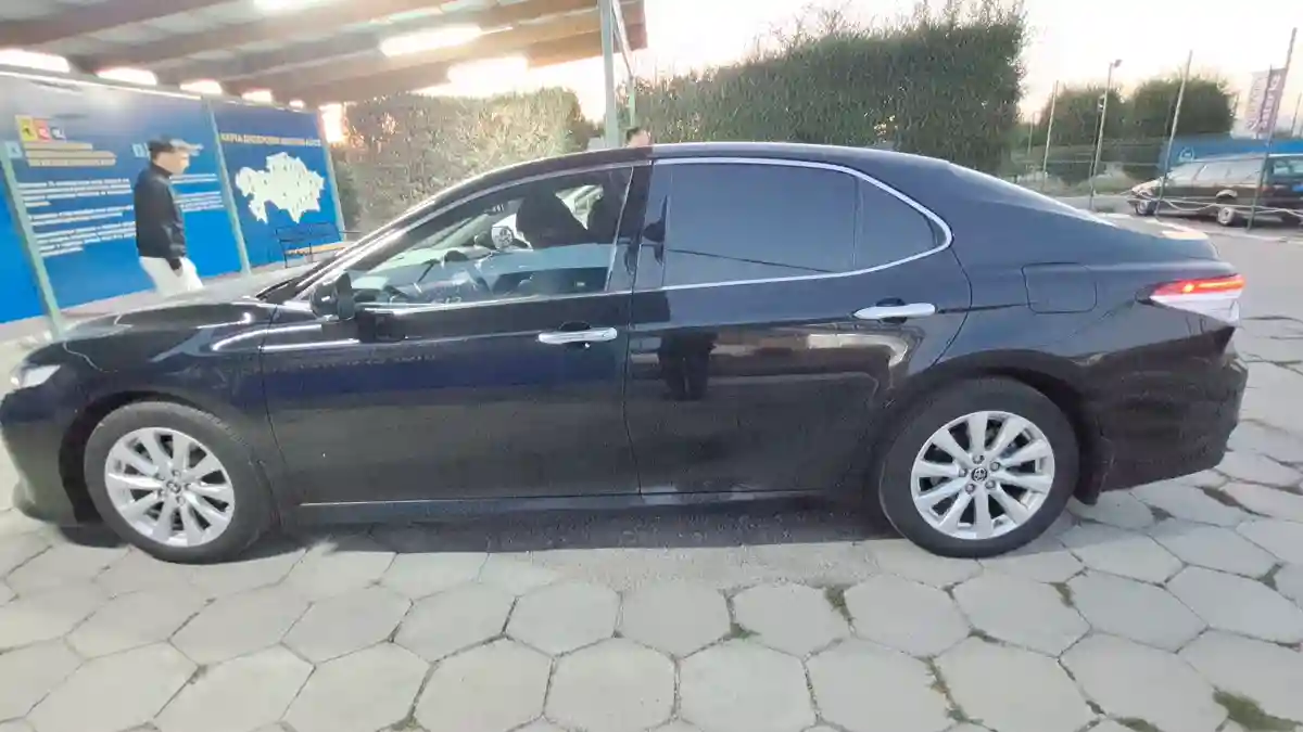 Toyota Camry 2019 года за 17 000 000 тг. в Талдыкорган