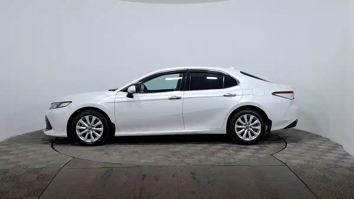 Toyota Camry 2020 года за 12 690 000 тг. в Астана