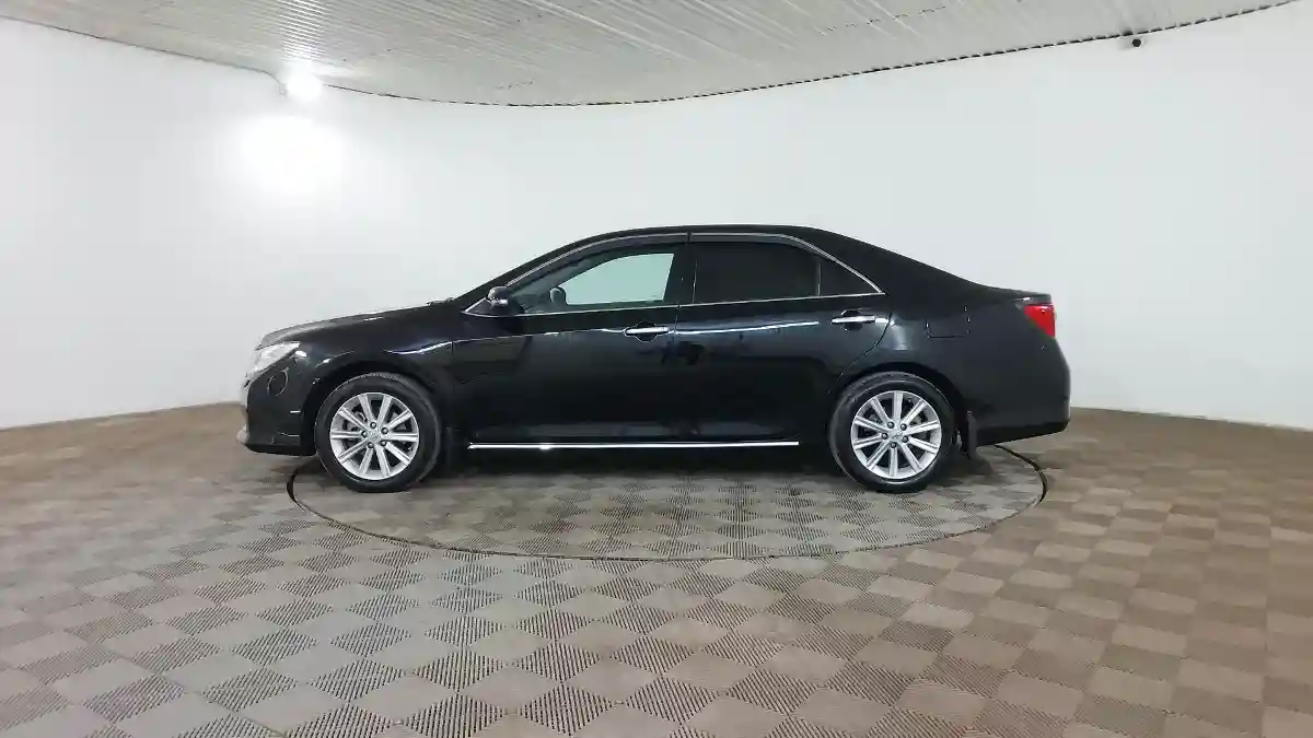 Toyota Camry 2013 года за 9 990 000 тг. в Шымкент