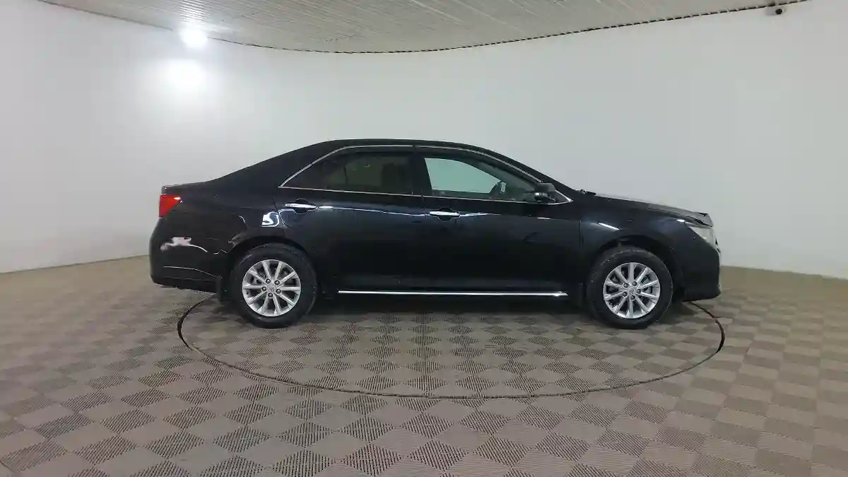 Toyota Camry 2013 года за 8 190 000 тг. в Шымкент