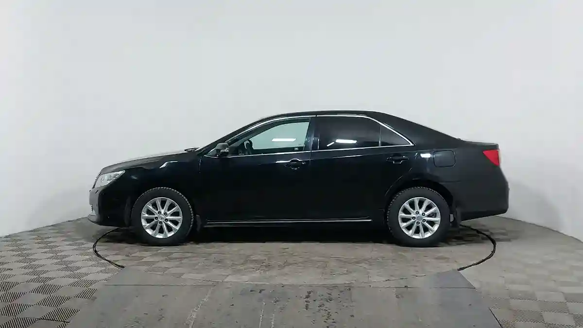 Toyota Camry 2013 года за 8 950 000 тг. в Астана