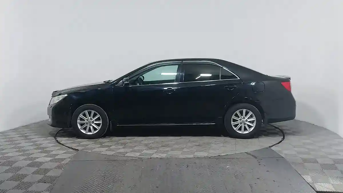 Toyota Camry 2013 года за 8 790 000 тг. в Астана
