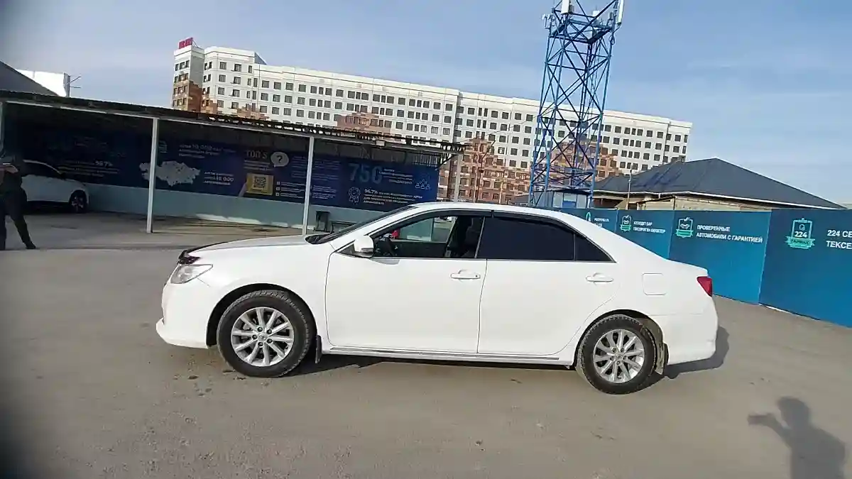 Toyota Camry 2013 года за 9 500 000 тг. в Шымкент