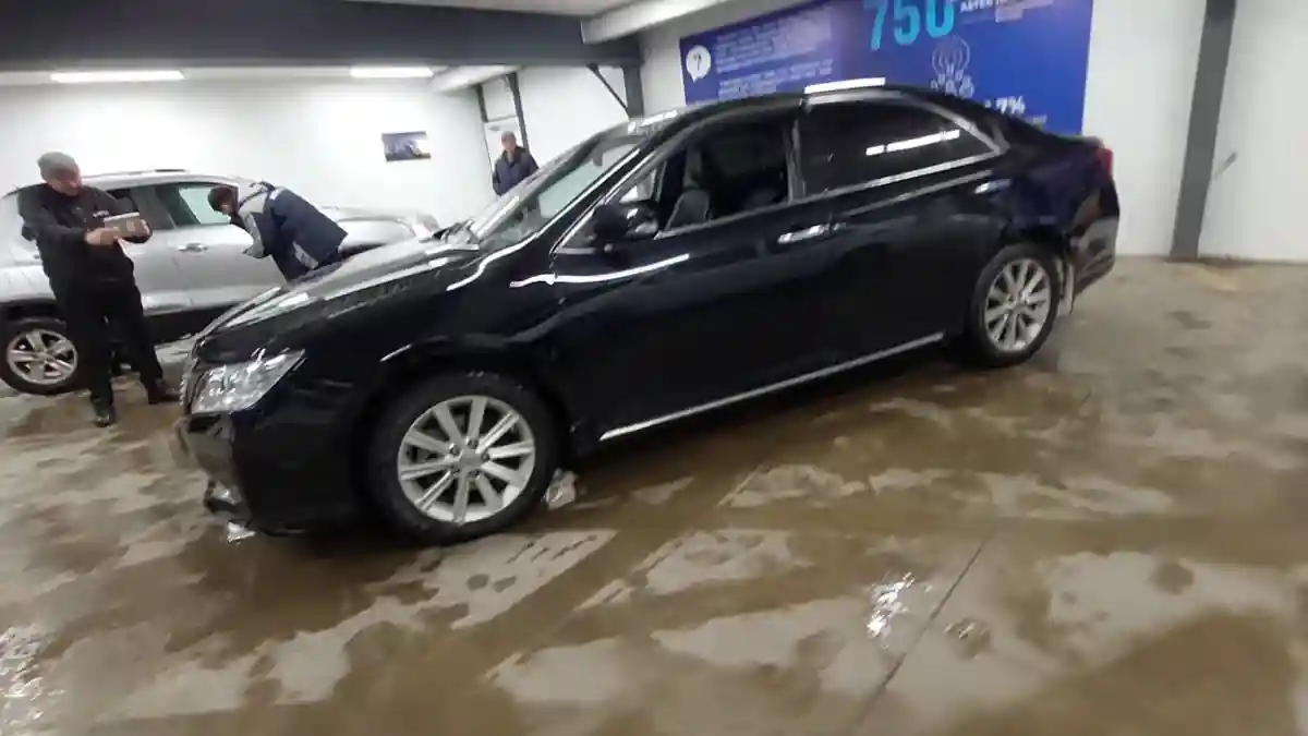 Toyota Camry 2013 года за 9 000 000 тг. в Астана