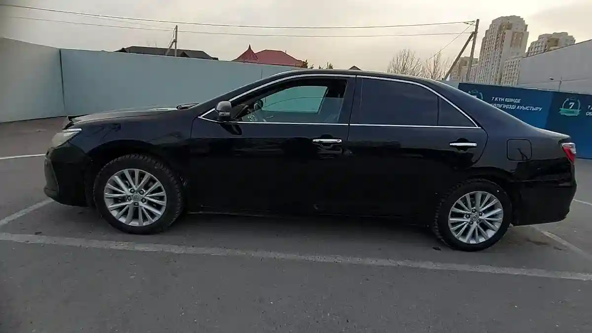 Toyota Camry 2015 года за 11 000 000 тг. в Шымкент