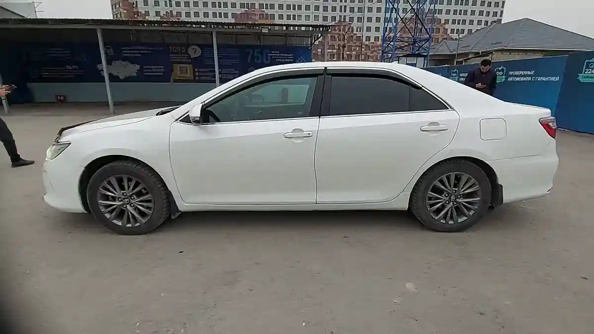 Toyota Camry 2014 года за 10 000 000 тг. в Шымкент