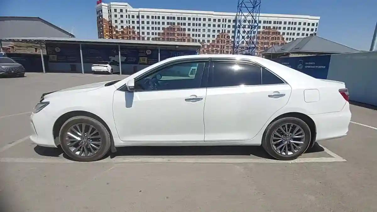 Toyota Camry 2015 года за 12 000 000 тг. в Шымкент