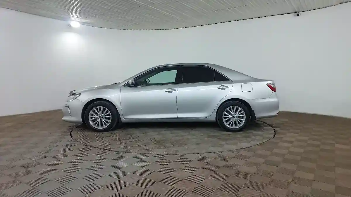 Toyota Camry 2016 года за 12 590 000 тг. в Шымкент