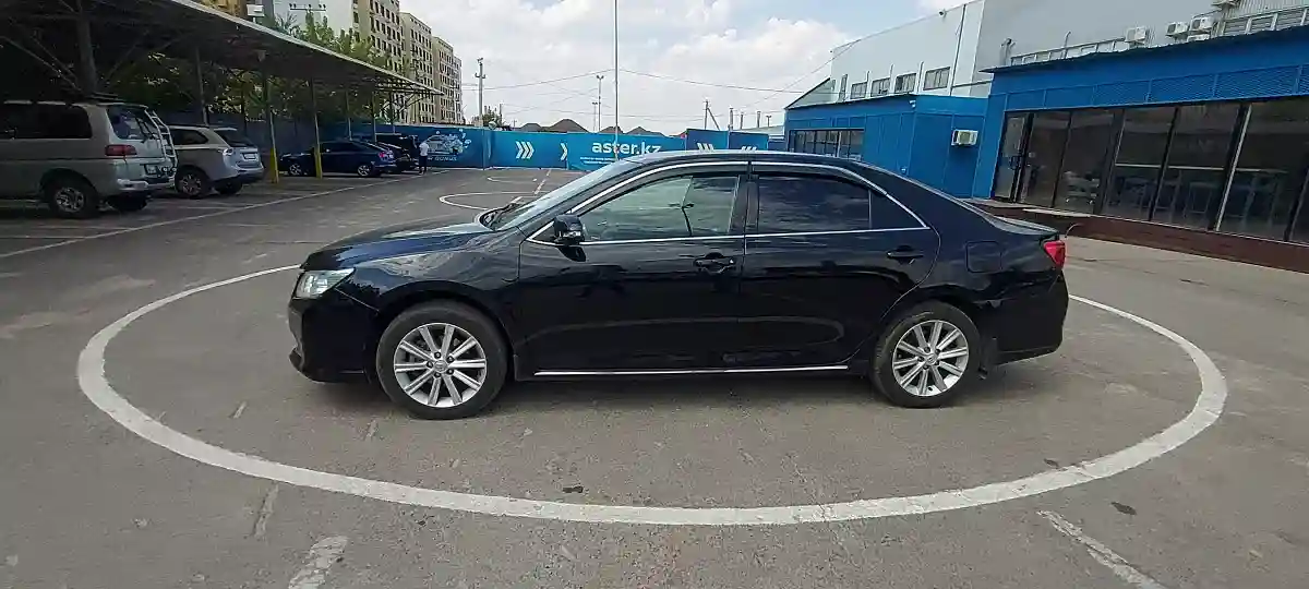 Toyota Camry 2012 года за 9 000 000 тг. в Алматы