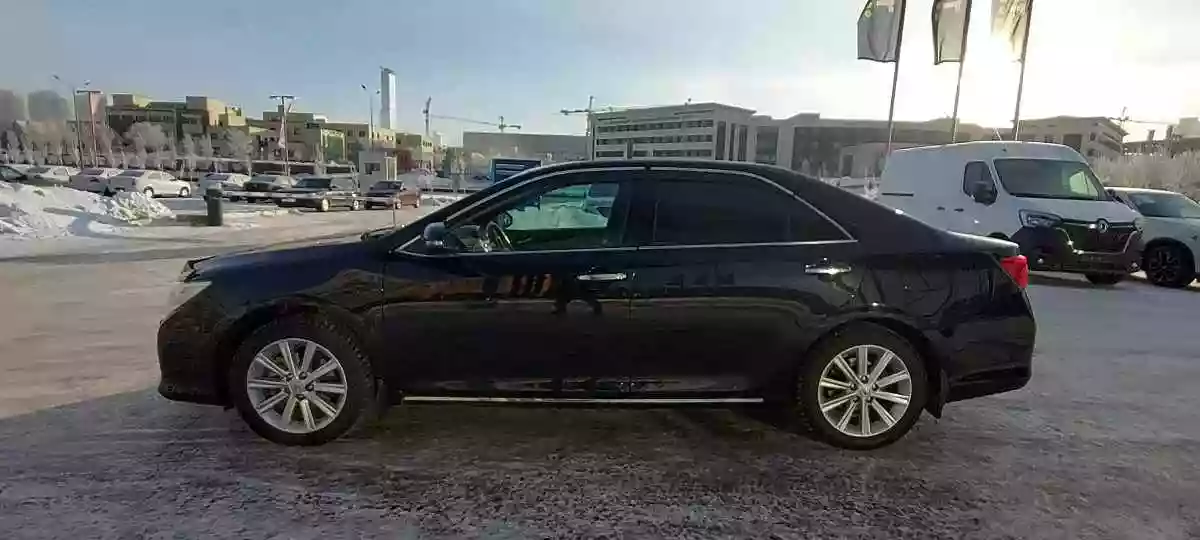Toyota Camry 2013 года за 8 940 000 тг. в Шымкент
