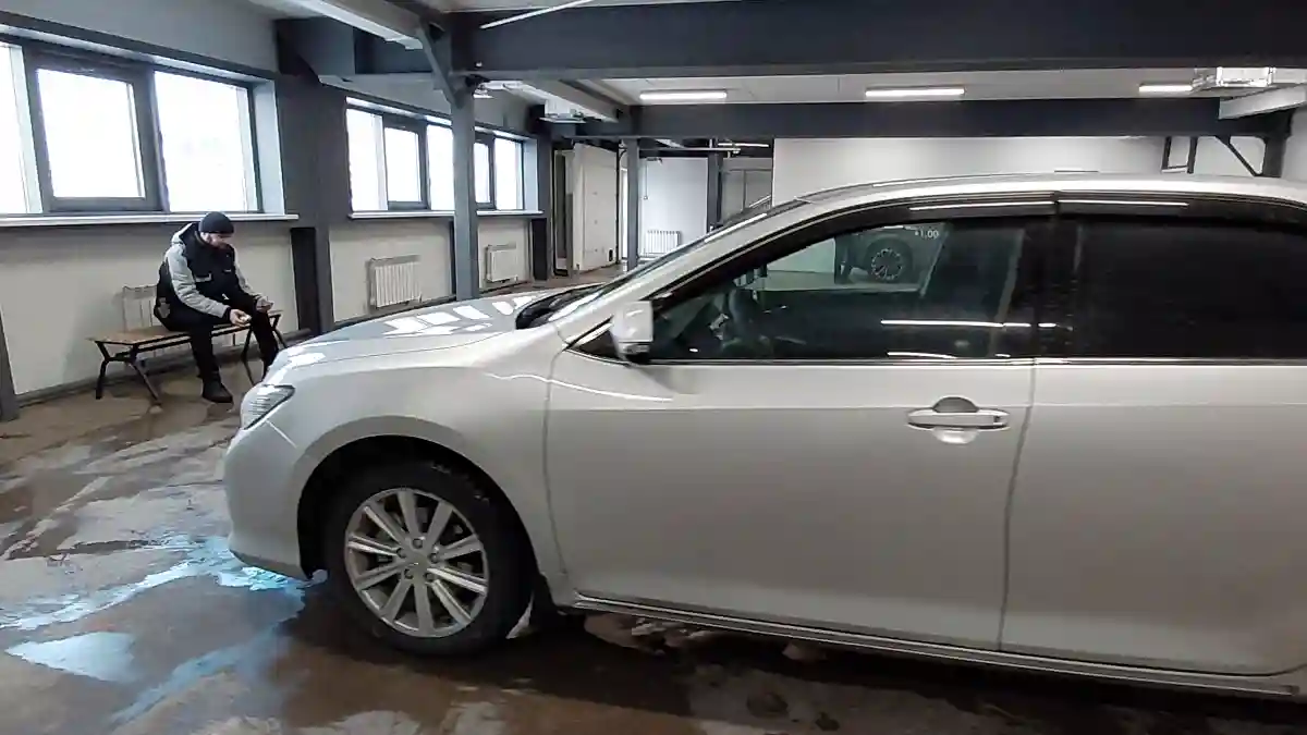 Toyota Camry 2013 года за 8 500 000 тг. в Астана