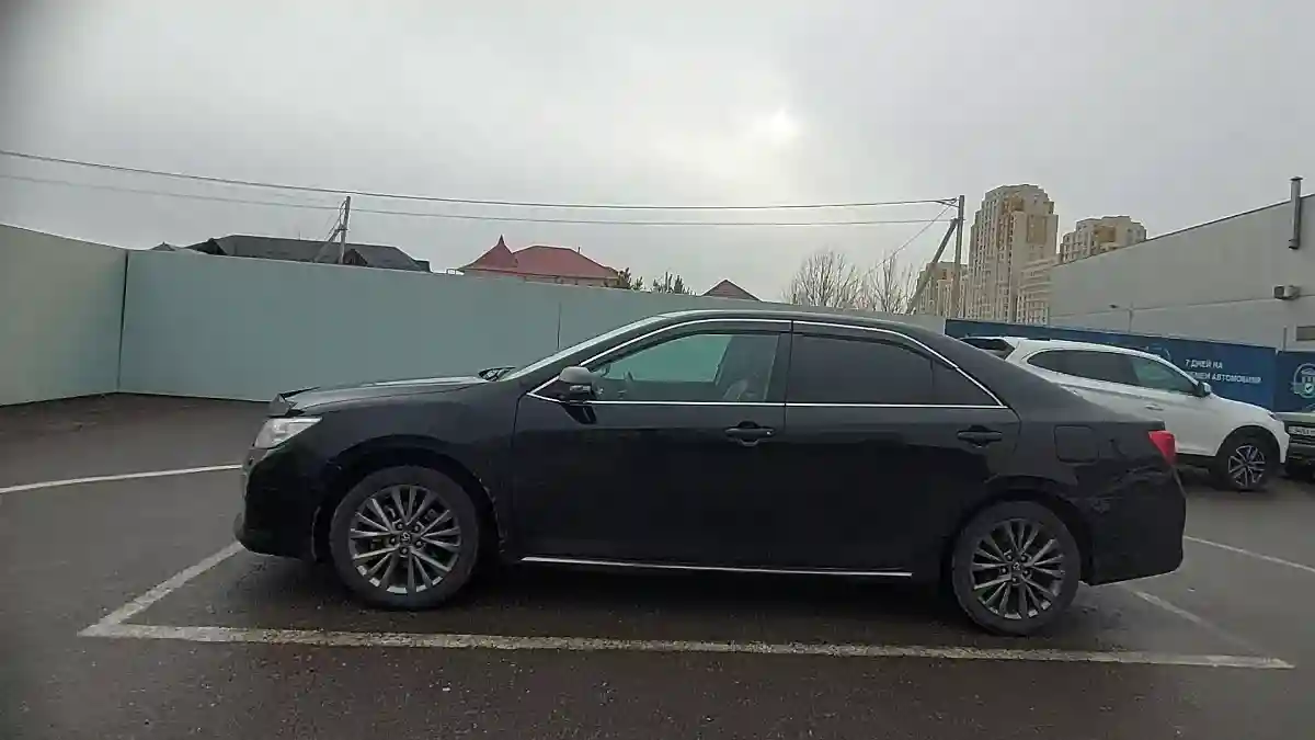 Toyota Camry 2014 года за 9 200 000 тг. в Шымкент