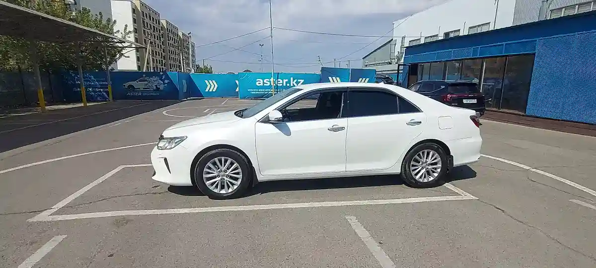 Toyota Camry 2015 года за 12 000 000 тг. в Алматы