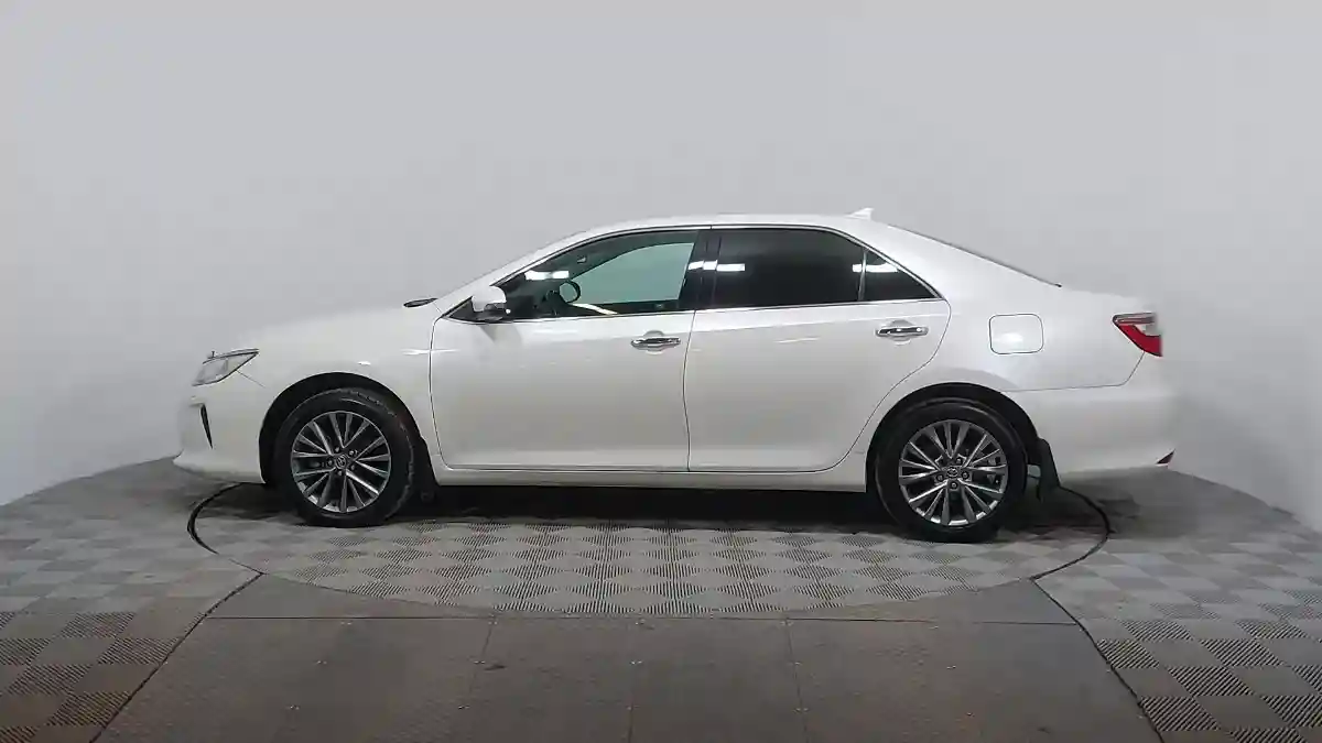 Toyota Camry 2017 года за 11 000 000 тг. в Астана