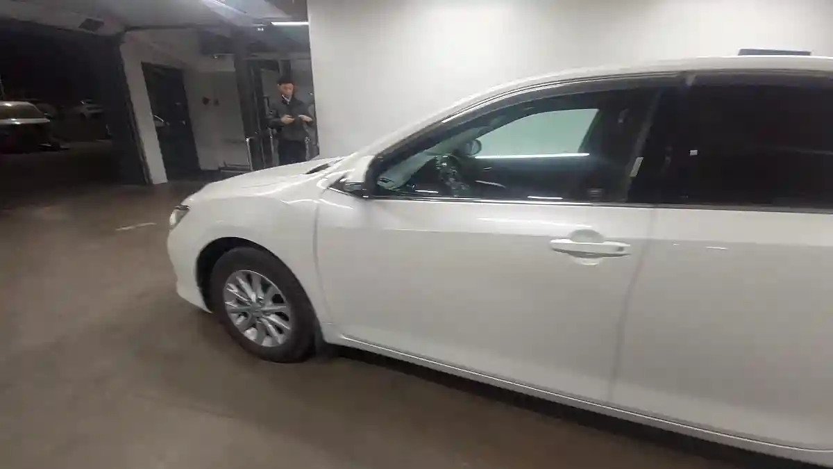 Toyota Camry 2018 года за 11 700 000 тг. в Астана