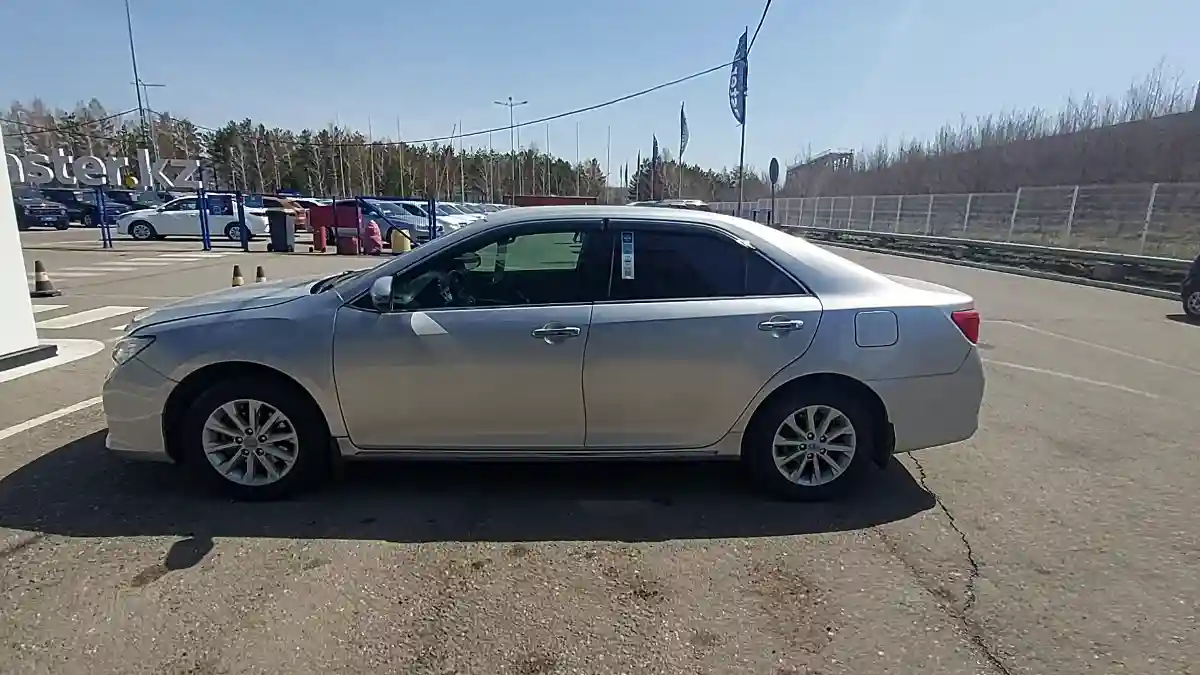 Toyota Camry 2013 года за 8 990 000 тг. в Усть-Каменогорск