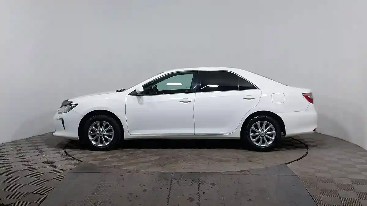 Toyota Camry 2014 года за 9 500 000 тг. в Астана