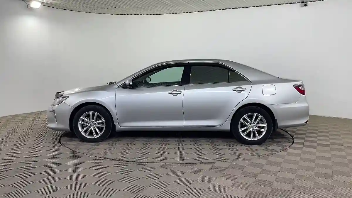 Toyota Camry 2016 года за 10 990 000 тг. в Шымкент