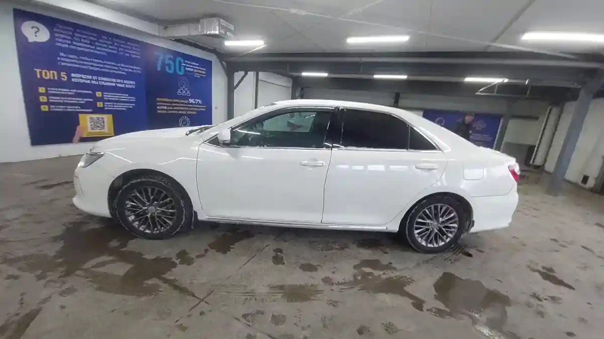 Toyota Camry 2013 года за 8 500 000 тг. в Астана