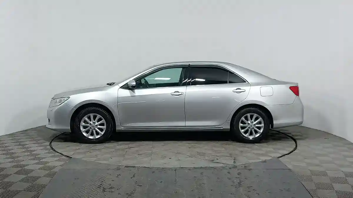 Toyota Camry 2013 года за 8 990 000 тг. в Астана