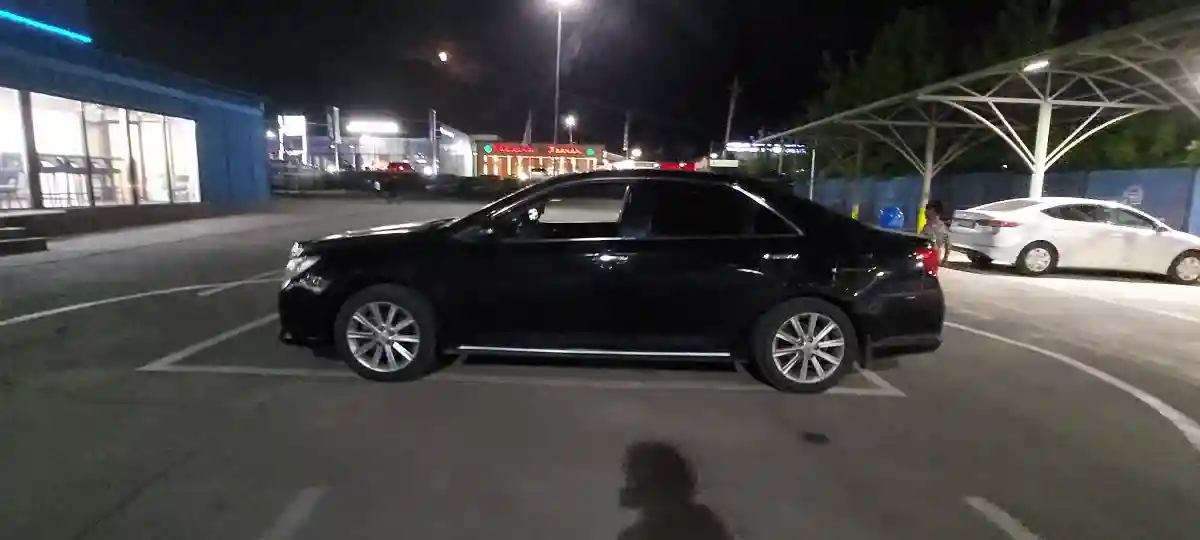 Toyota Camry 2014 года за 8 450 000 тг. в Алматы