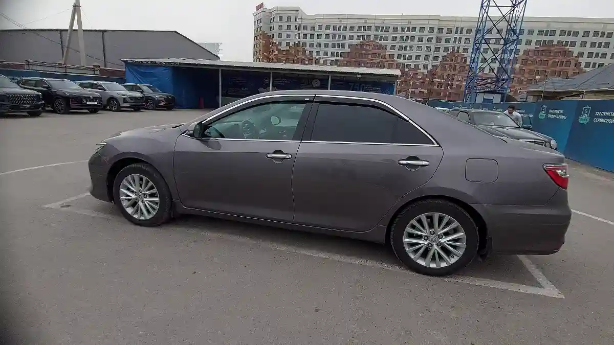 Toyota Camry 2014 года за 13 000 000 тг. в Шымкент