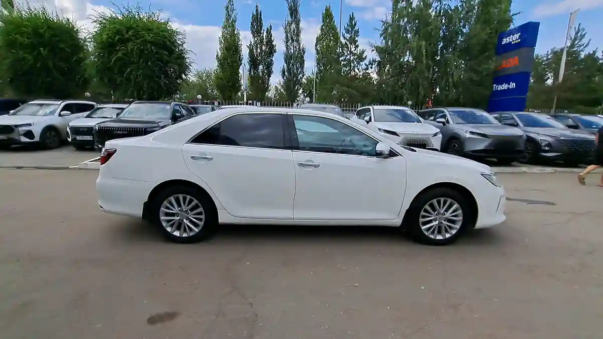 Toyota Camry 2015 года за 10 290 000 тг. в Костанай