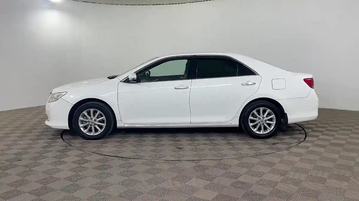 Toyota Camry 2012 года за 8 490 000 тг. в Шымкент