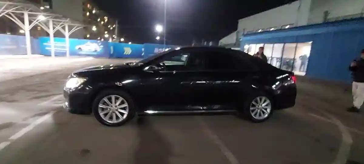 Toyota Camry 2013 года за 10 000 000 тг. в Алматы