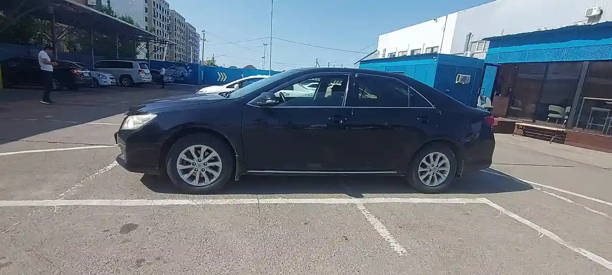 Toyota Camry 2014 года за 9 000 000 тг. в Алматы