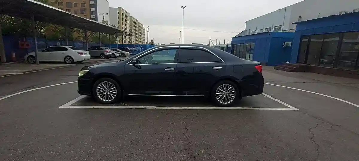 Toyota Camry 2011 года за 9 500 000 тг. в Алматы