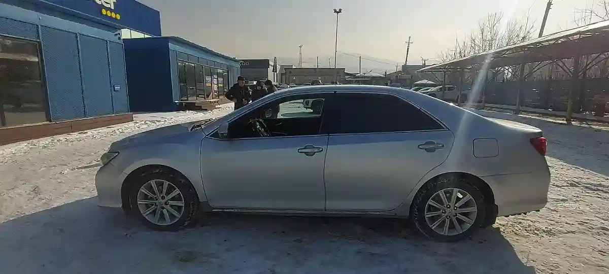 Toyota Camry 2013 года за 9 000 000 тг. в Алматы