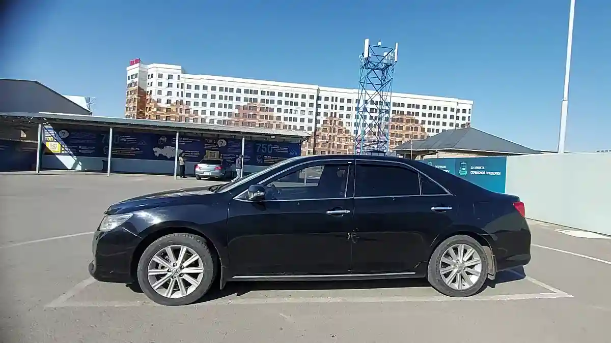 Toyota Camry 2013 года за 8 500 000 тг. в Шымкент