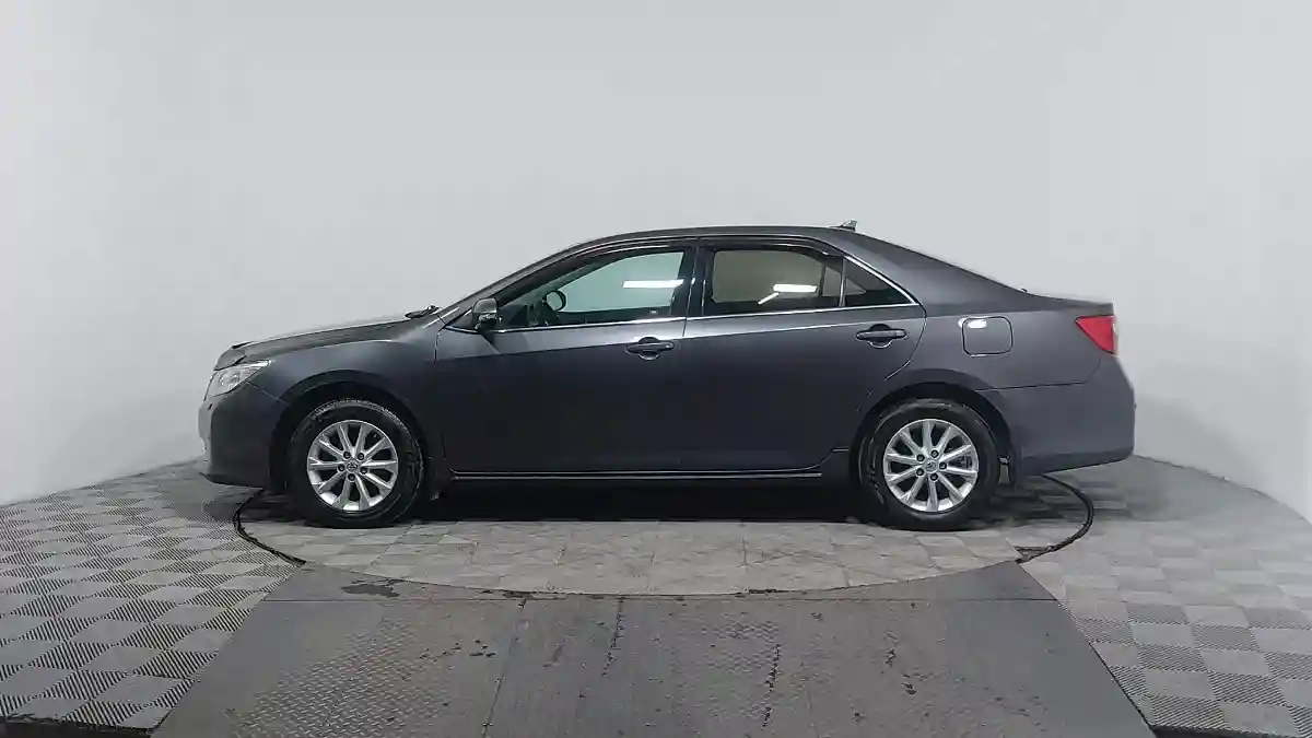 Toyota Camry 2013 года за 8 890 000 тг. в Астана
