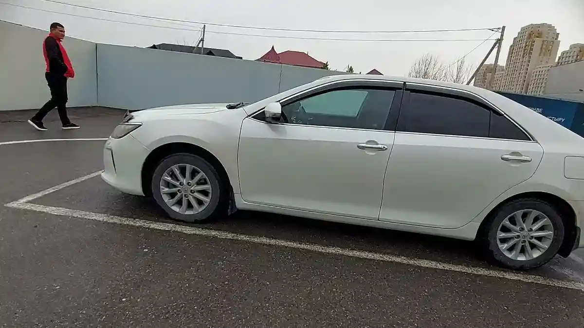 Toyota Camry 2016 года за 11 000 000 тг. в Шымкент